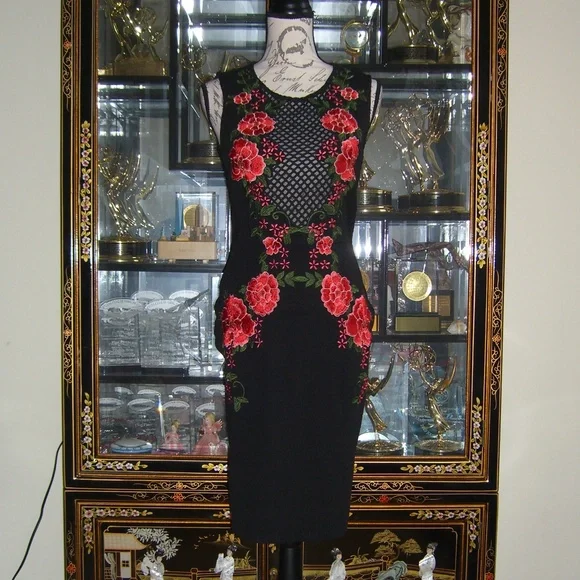 Forever 21 | Dresses | Forever 2 Floral Embroidered Sheath Dress M |  Poshmark